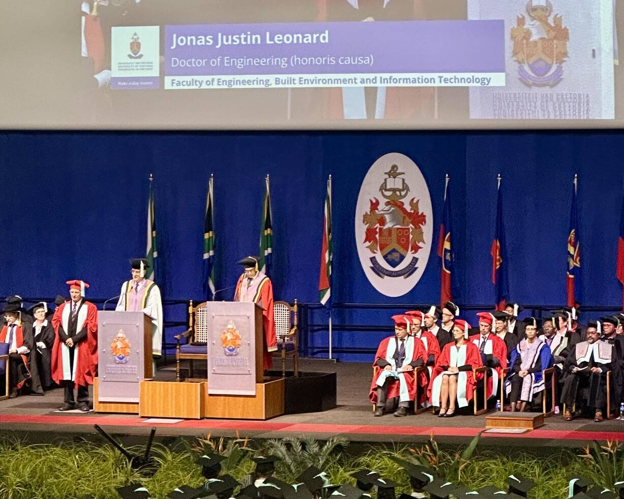 Professor Justin Jonas